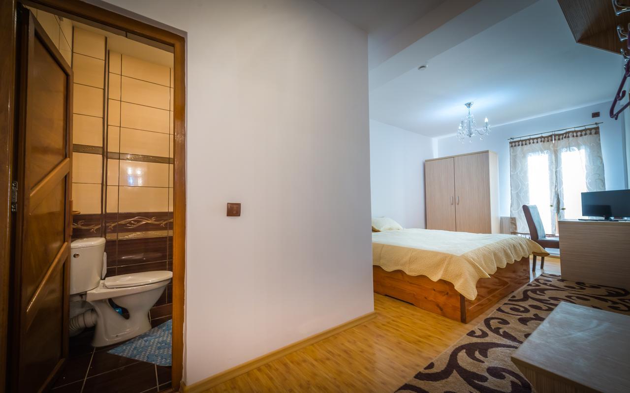 Hotel Foisor Bucharest Exterior photo